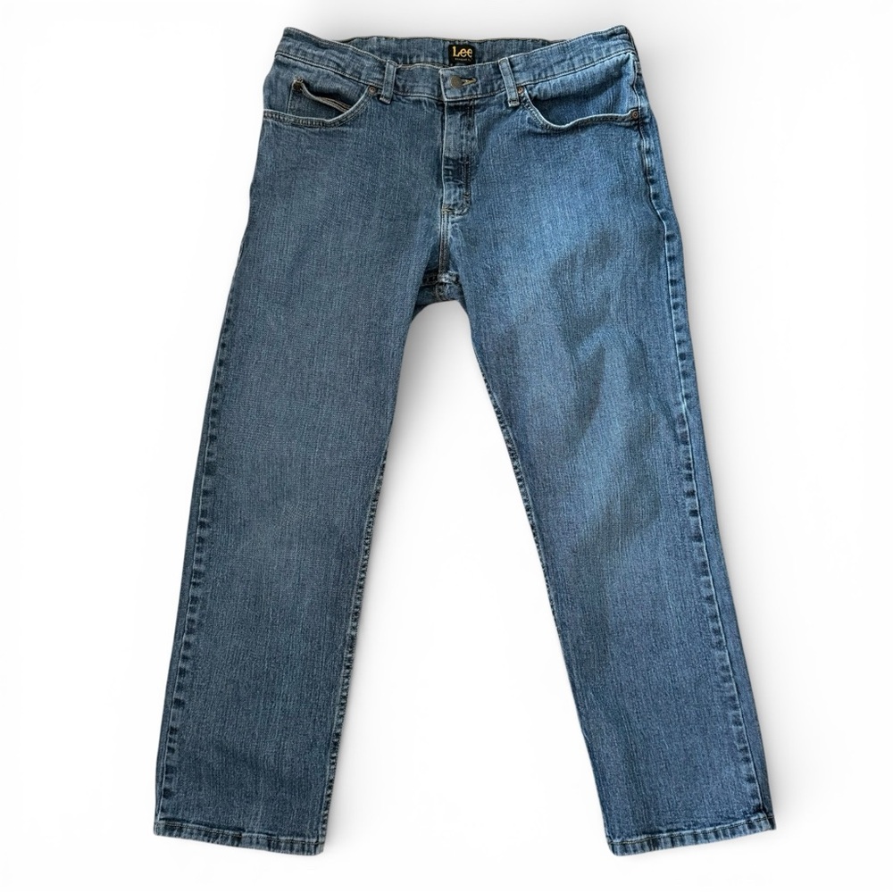 Men’s Lee Jeans Regular Fit Medium Wash Straight Leg 36x29 (Fits 34 Waist)
